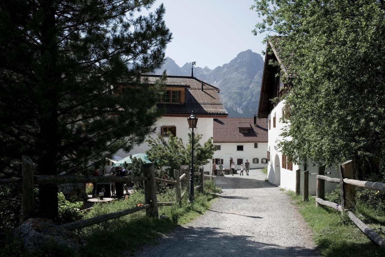 Alpengasthof Crusch Alba Ed Alvetern, S-Charl Scuol Exterior photo
