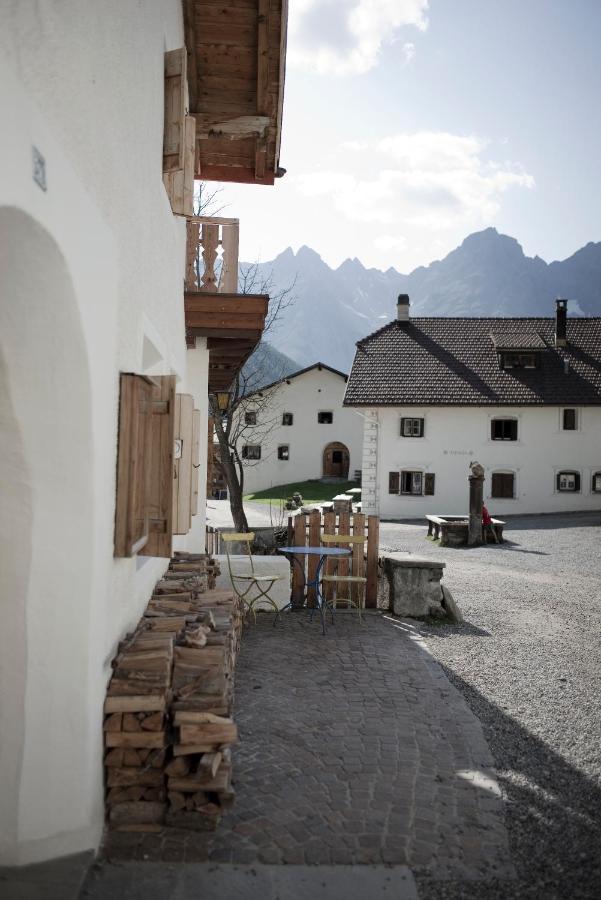 Alpengasthof Crusch Alba Ed Alvetern, S-Charl Scuol Exterior photo